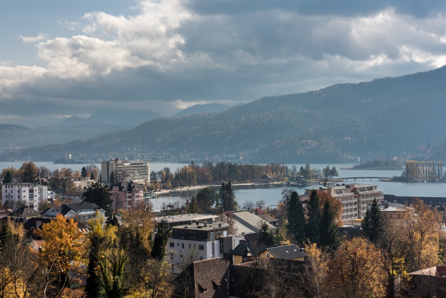 Pörtschach Werzer Wörther See Halbinsel Parkhotel und Maria Wörth 05112017 1891