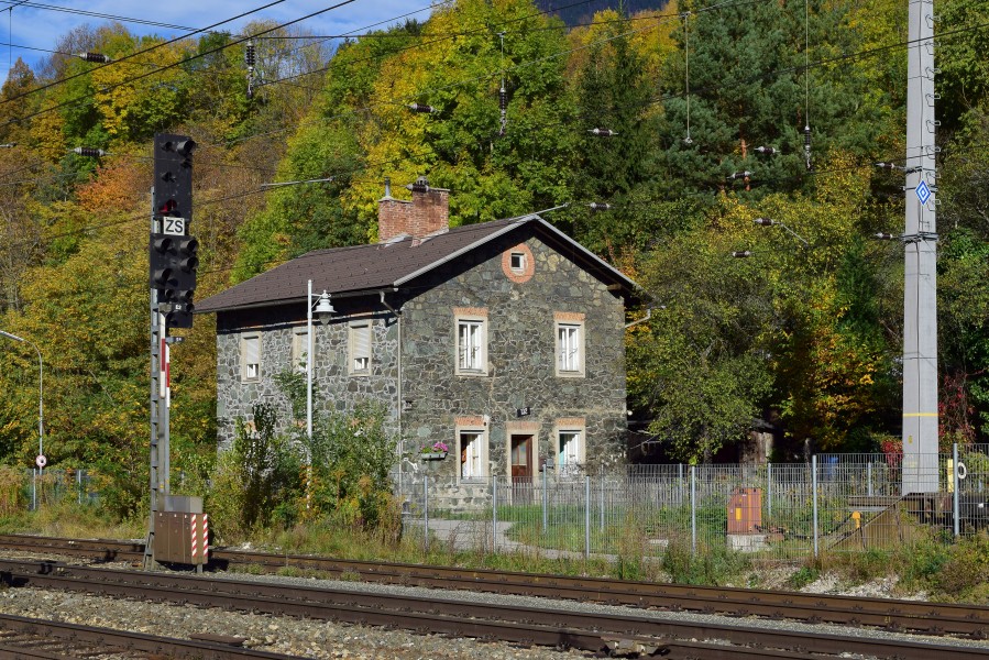 Payerbach - Semmeringbahn - Bahnwärterhäuschen WH 132 - 1