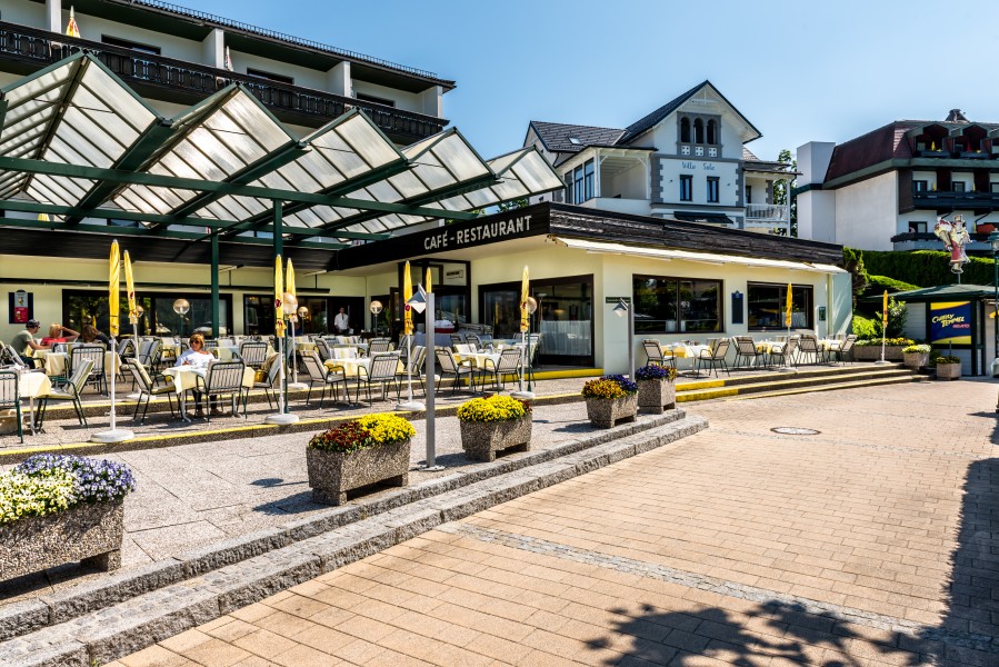 Poertschach Annastrasse 33 Hotel Prueller an der Johannes-Brahms-Promenade 27052017 8928
