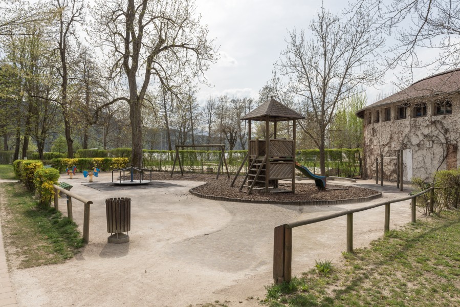 Poertschach Halbinselpromenade Kinderspielplatz 07042016 1203