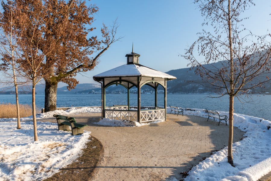 Poertschach Halbinselpromenade Landspitz Pavillon 19012017 6147