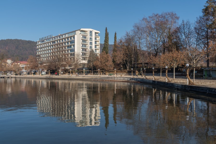 Poertschach Hans-Pruscha-Weg 5 Parkhotel 25122015 9843