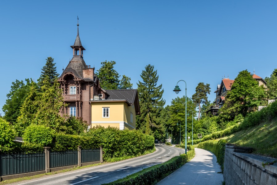 Poertschach Hauptstrasse 119 Seevilla Elli und Nr 120 Villa Hoyos 27052017 8797