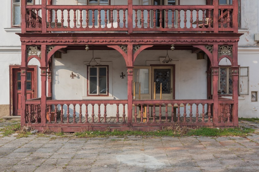 Poertschach Hauptstrasse 207 Weisses Roessl Veranda 22032015 1072