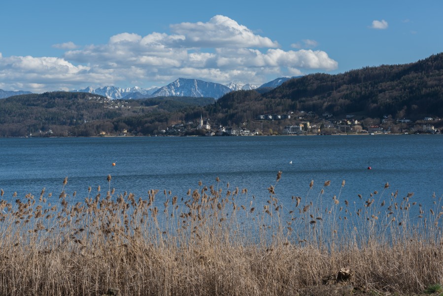 Poertschach Johannaweg Blick auf Maria Woerth 01042015 1325