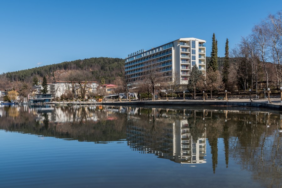 Poertschach Johannes-Brahms-Promenade mit Parkhotel 08032017 6504