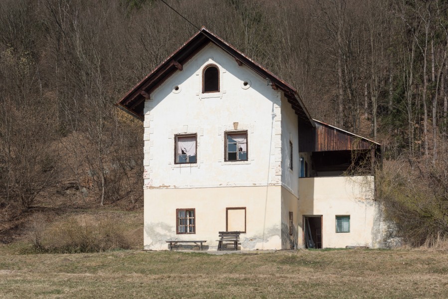 Poertschach Quellweg 38 Gimplhof 18032015 0881