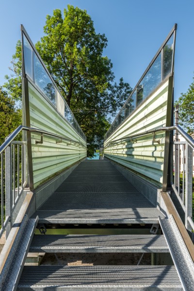 Poertschach Scherzweg Fussgaengerbruecke ueber die OEBB-Bahnstrecke 27052017 8793