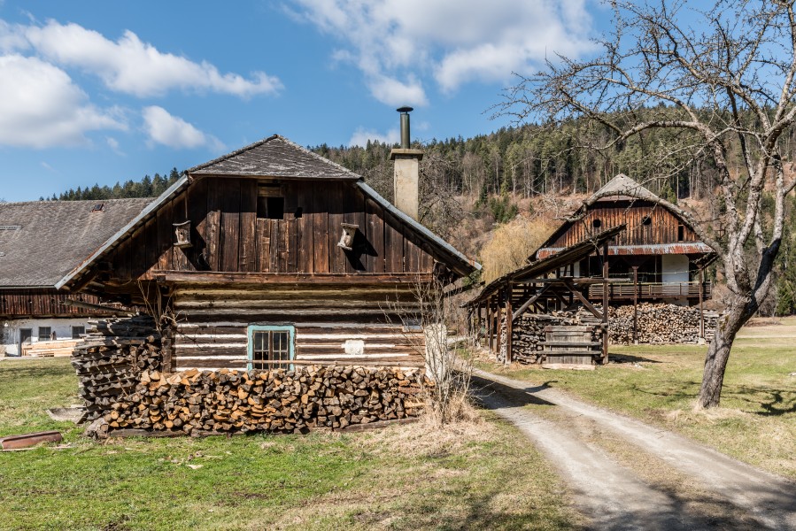 Poertschach Winklern Brockweg Brockhof altes Auszugshaus S-Ansicht 12032016 6532