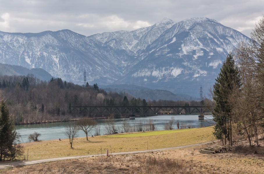 Sankt Kanzian Kleindorf II alte Eisenbahnbruecke ueber die Drau 06032015 0447