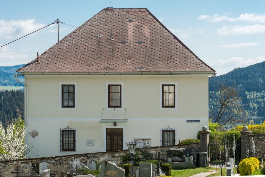 Steindorf am Ossiacher See Tiffen 28 Pfarrhof und Lobisser-Geburtshaus 20042016 3093