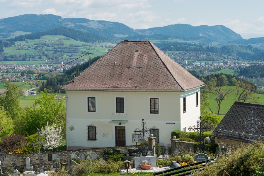 Steindorf am Ossiacher See Tiffen 28 Pfarrhof und Lobisser-Geburtshaus 20042016 3098