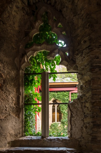 Stift Altenburg alter Kreuzgang Fenster 01