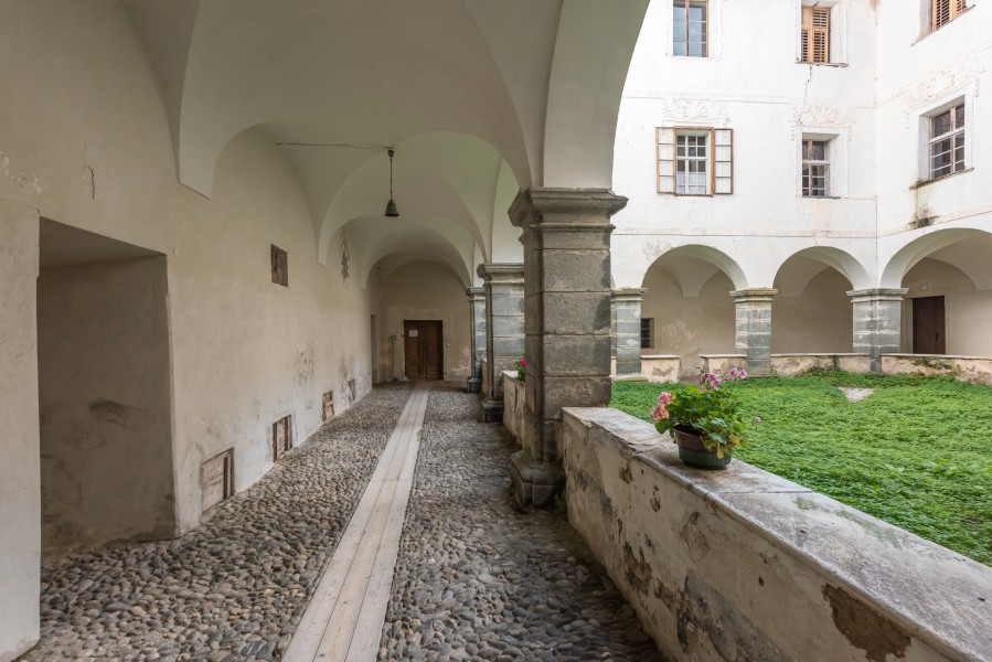 Stift Griffen Kreuzgang Nord-Laubengang 22102015 8390