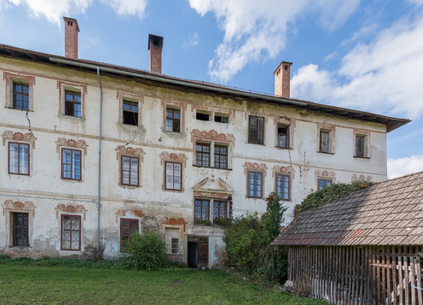 Stift Griffen NO-Trakt Pfarrhof Ost-Ansicht 22102015 8395
