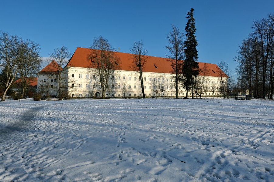 Stift Viktring SW-Ansicht 16012015 022