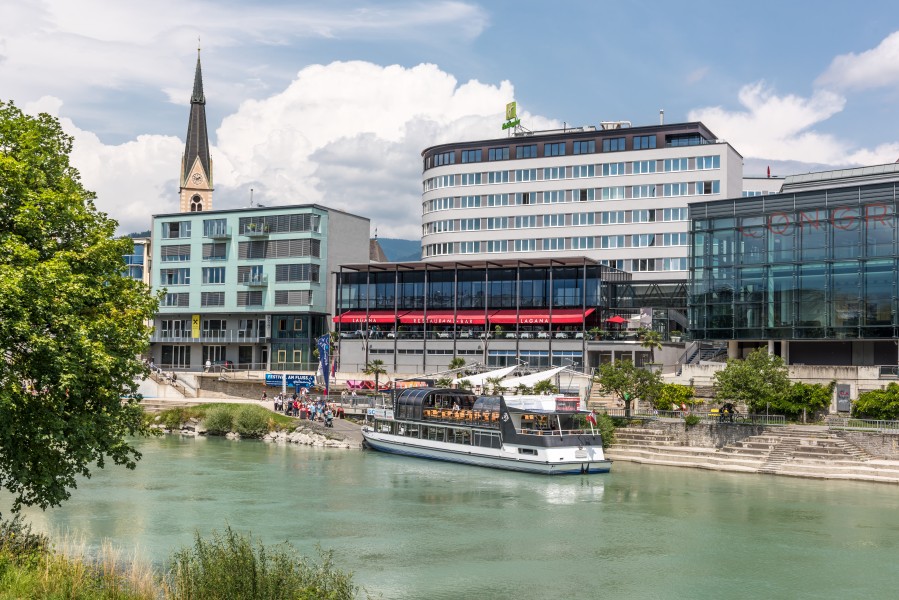 Villach Congress Center über Drauterrassen und Schiff Landskron 03072018 3822