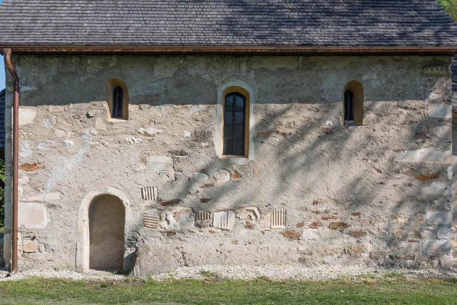 Villach Gratschach Filialkirche hll. Philippus und Jakobus Südwand Spolia 29042015 2818