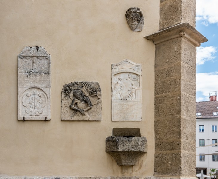 Villach Innenstadt Kirchenplatz 12 Pfarrkirche hl. Jakob W-Wand Epitaphien 26082018 3702