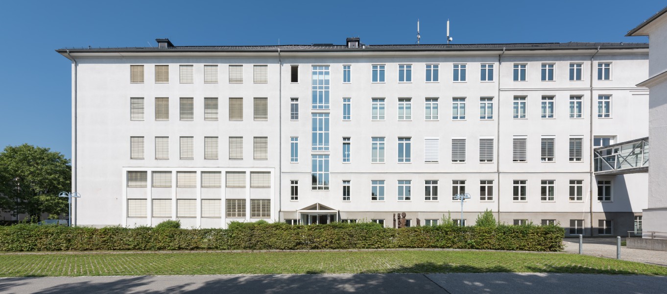 Villach Richard-Wagner Strasse 8 CHS-Hauptgebauede 07082015 6508