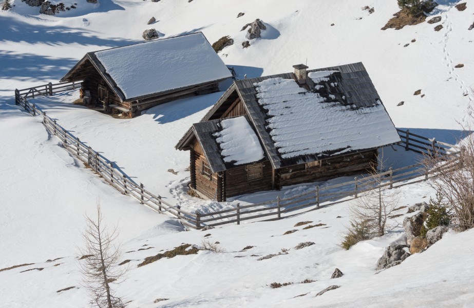 Villacher Alpe Rosstratte Almhuetten 13022015 9829