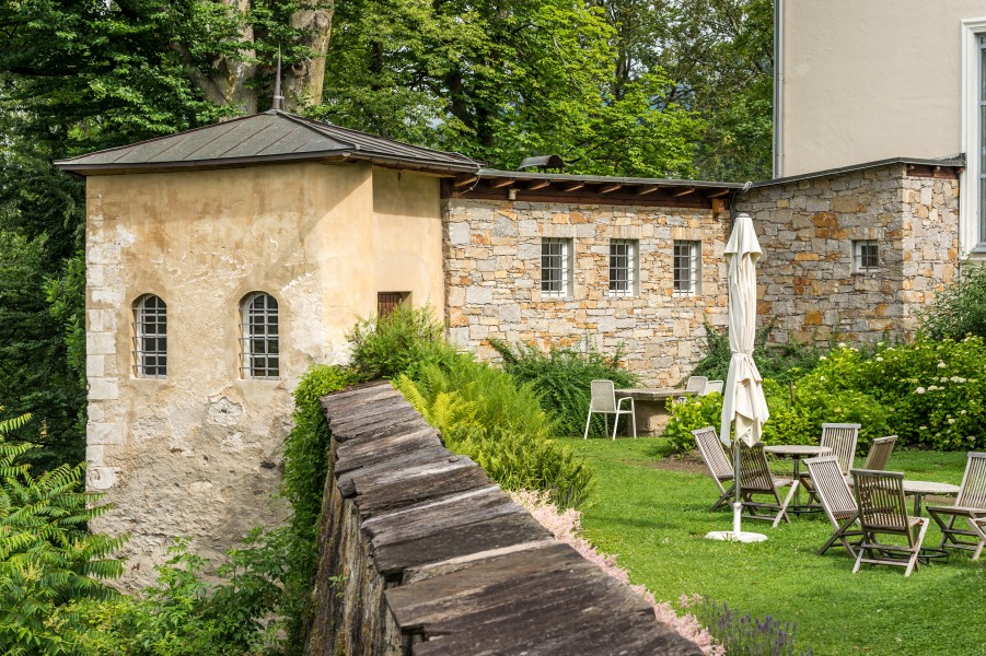 Wernberg Klosterweg 2 ehem. Schloss SW-Ecke Fatima-Kapelle 14062018 5893