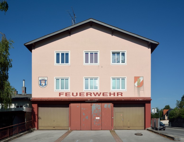 Zeughaus FF Markt-Piesting DSC 2003w