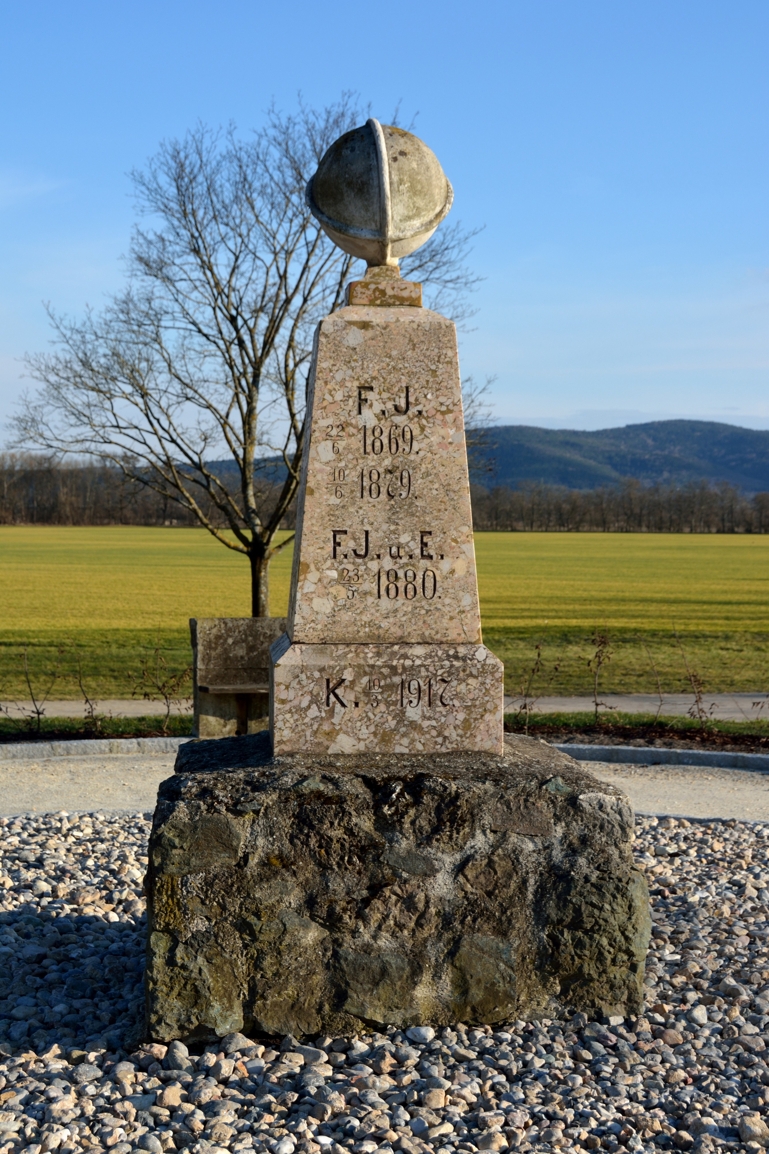 Akademiepark Rosenhuegel Verlobungsstein SW DSC 6962w