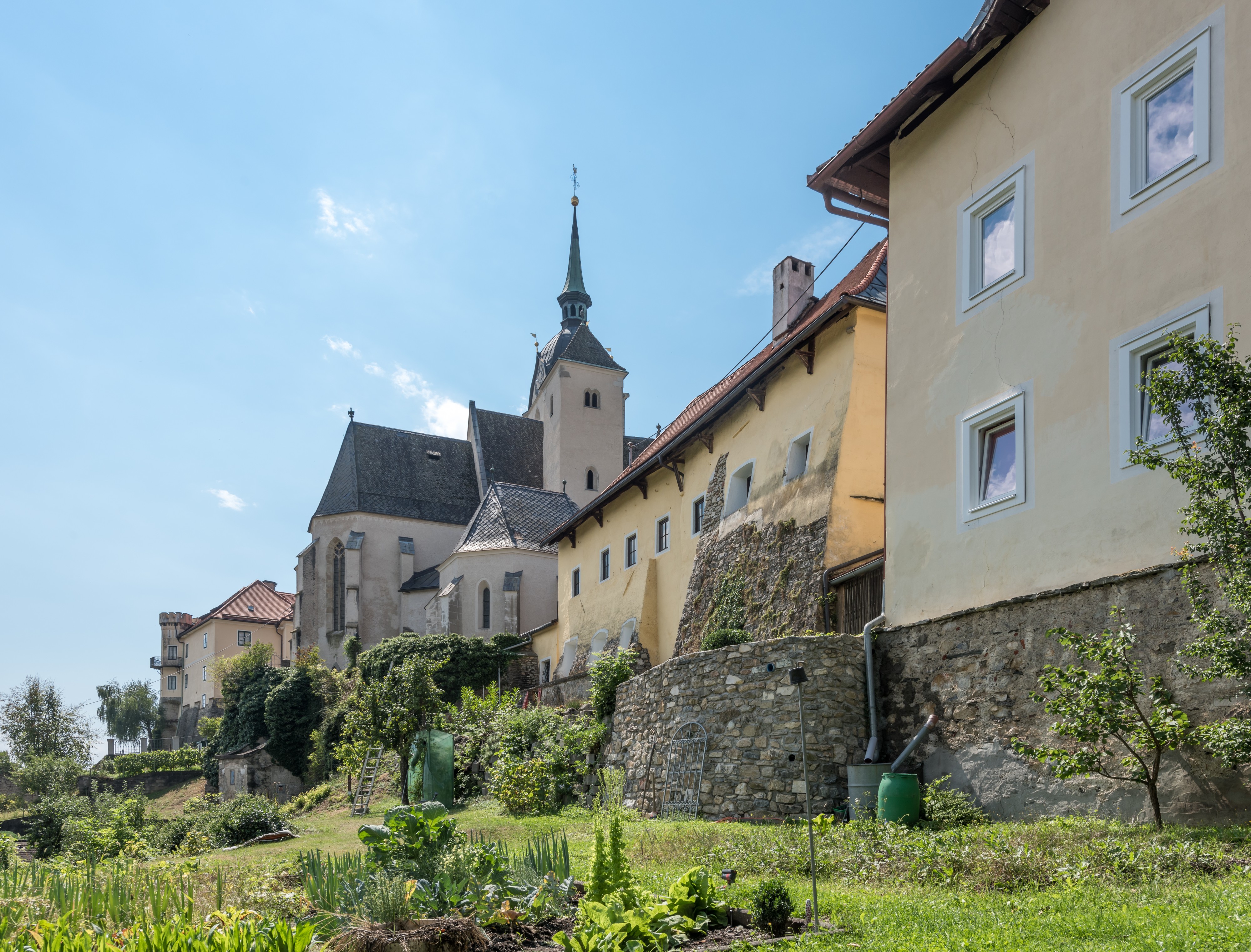 Althofen Pfarrkirche hl. Thomas von Canterbury NO-Ansicht 20082018 4264