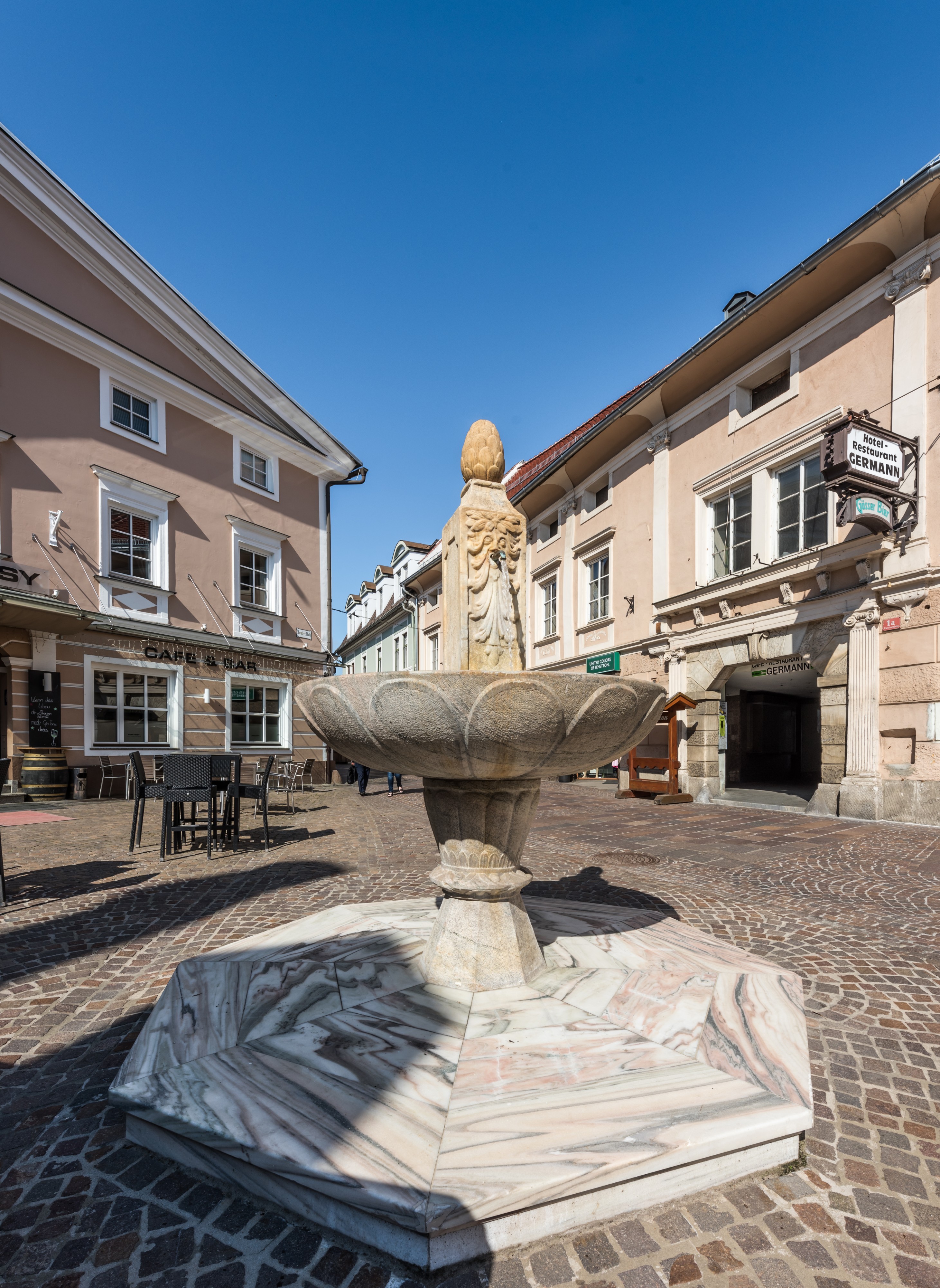 Feldkirchen Rauterplatz Schüsselbrunnen 04062018 3568
