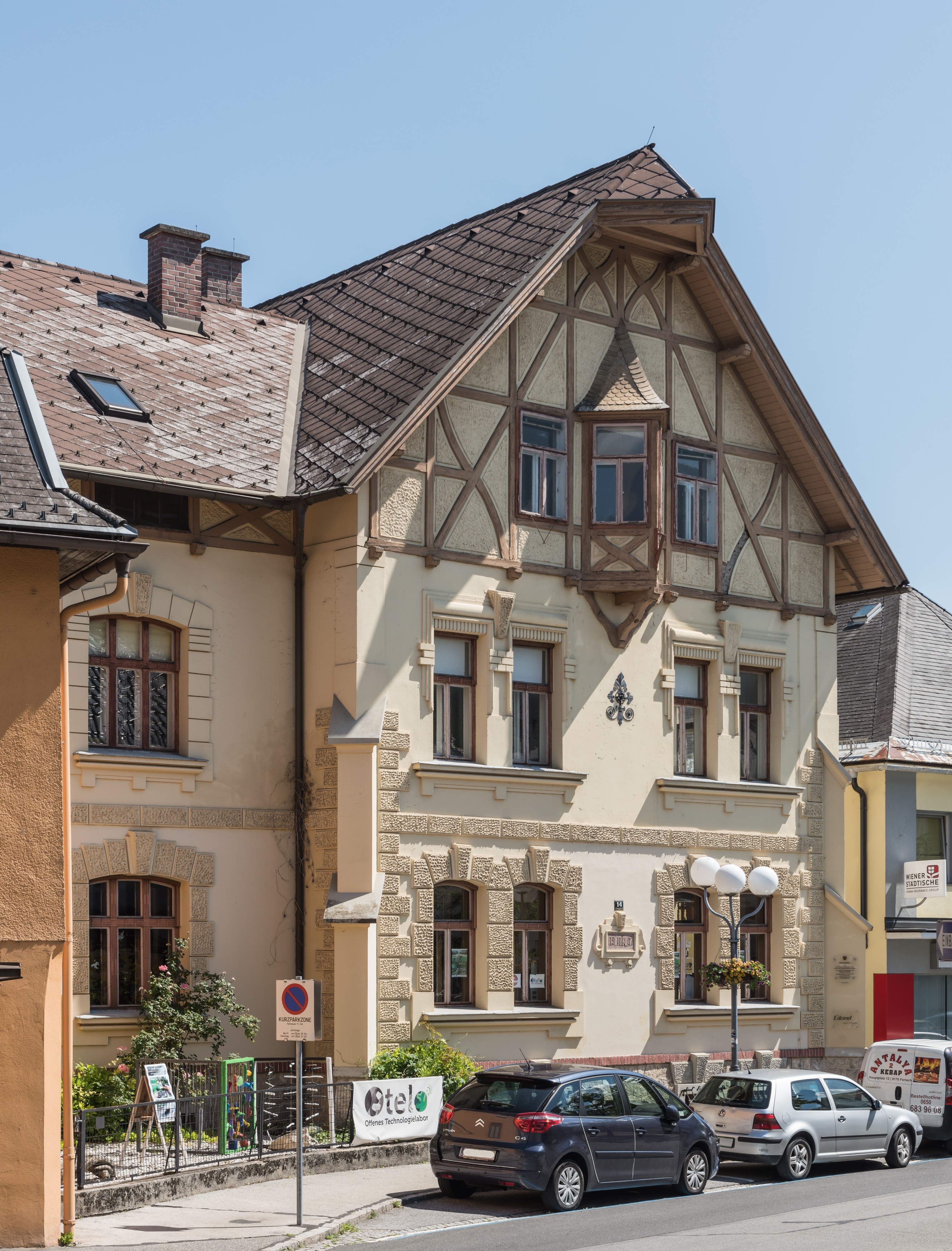 Ferlach Hauptplatz 14 Apotheke von 1907 07062016 2500