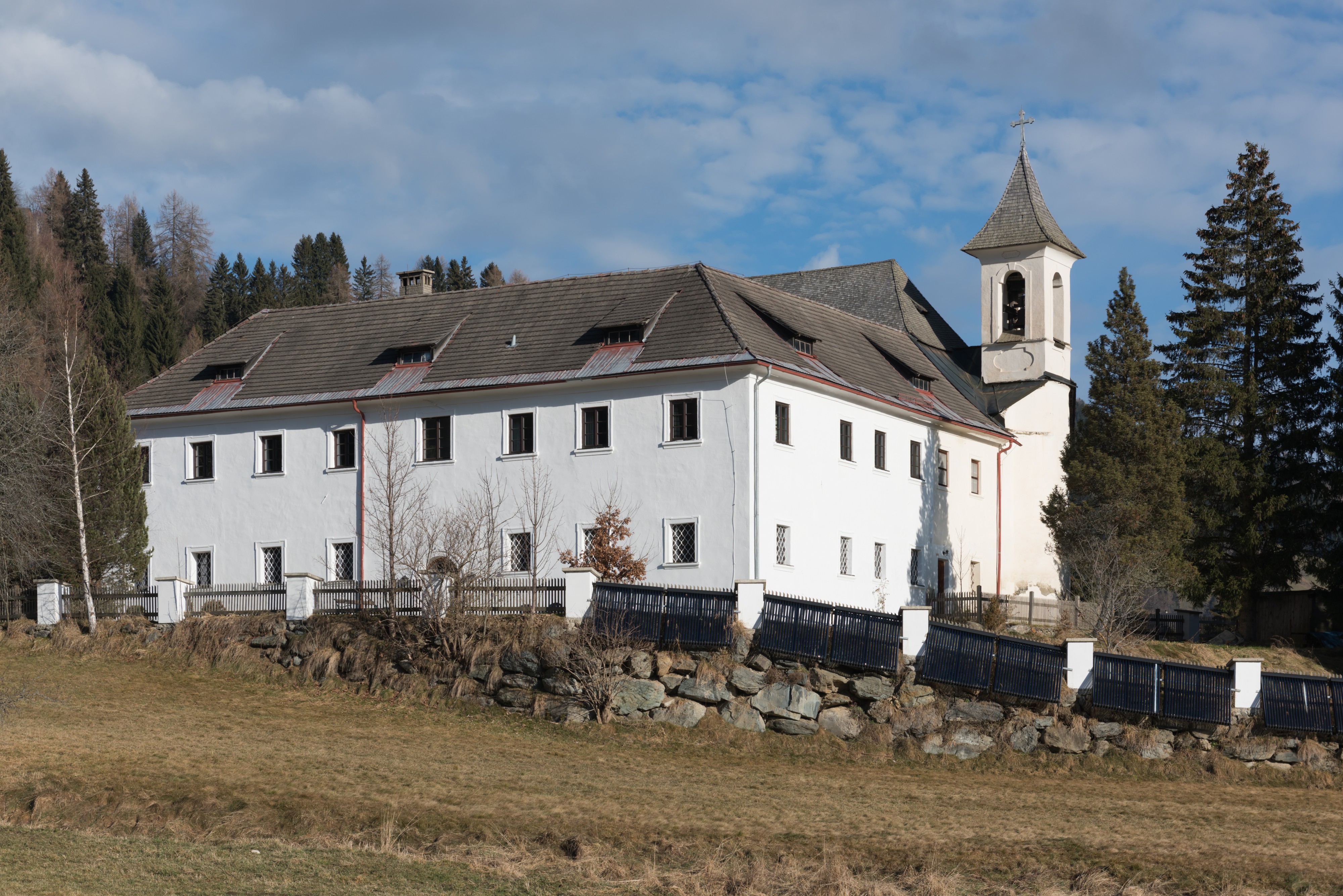 Gnesau Zedlitzdorf 34 ehem Kloster Karmeliterhospiz 09122015 9425