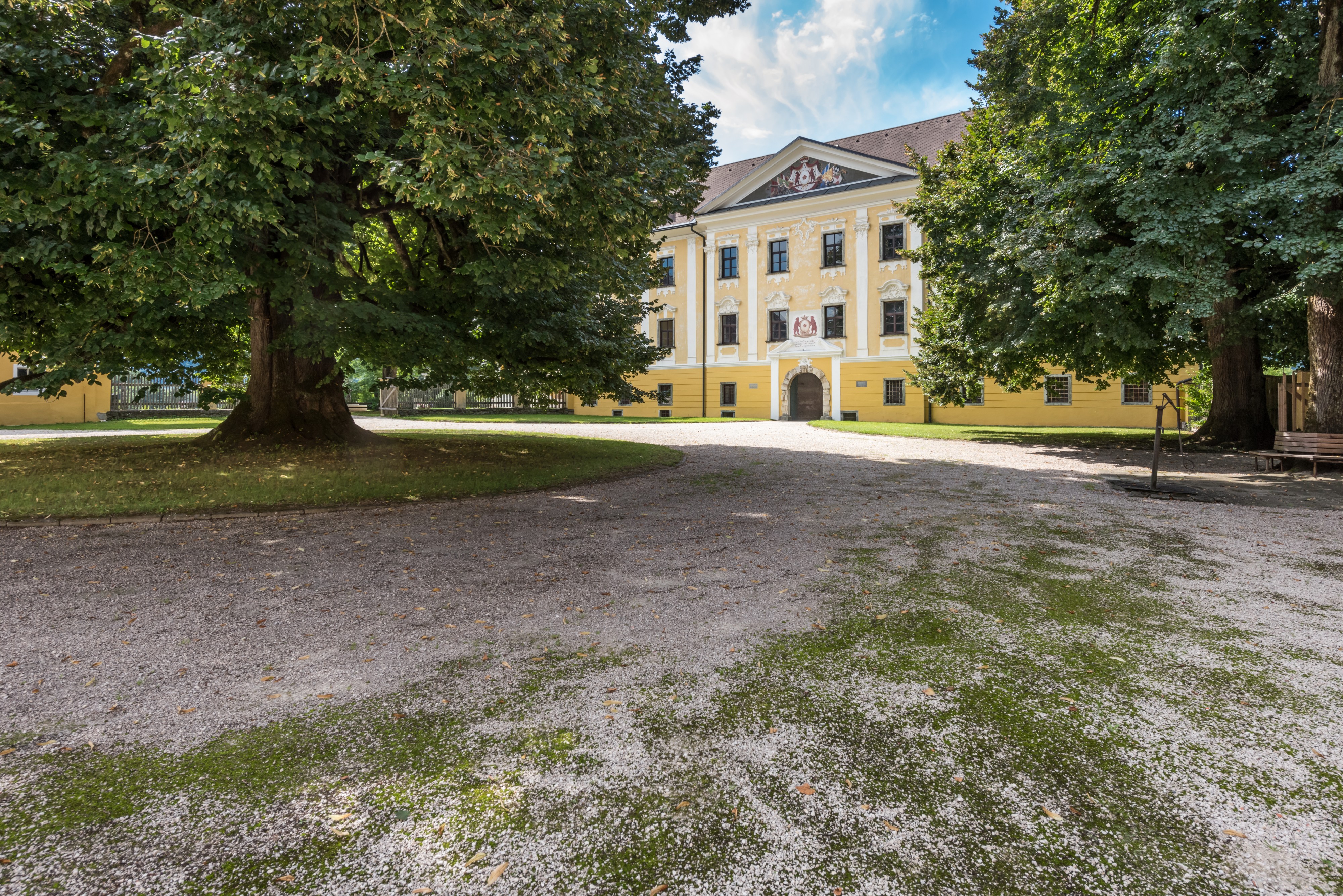 Grafenstein Schloss 1 Schloss Grafenstein NNW-Ansicht 26072018 4033