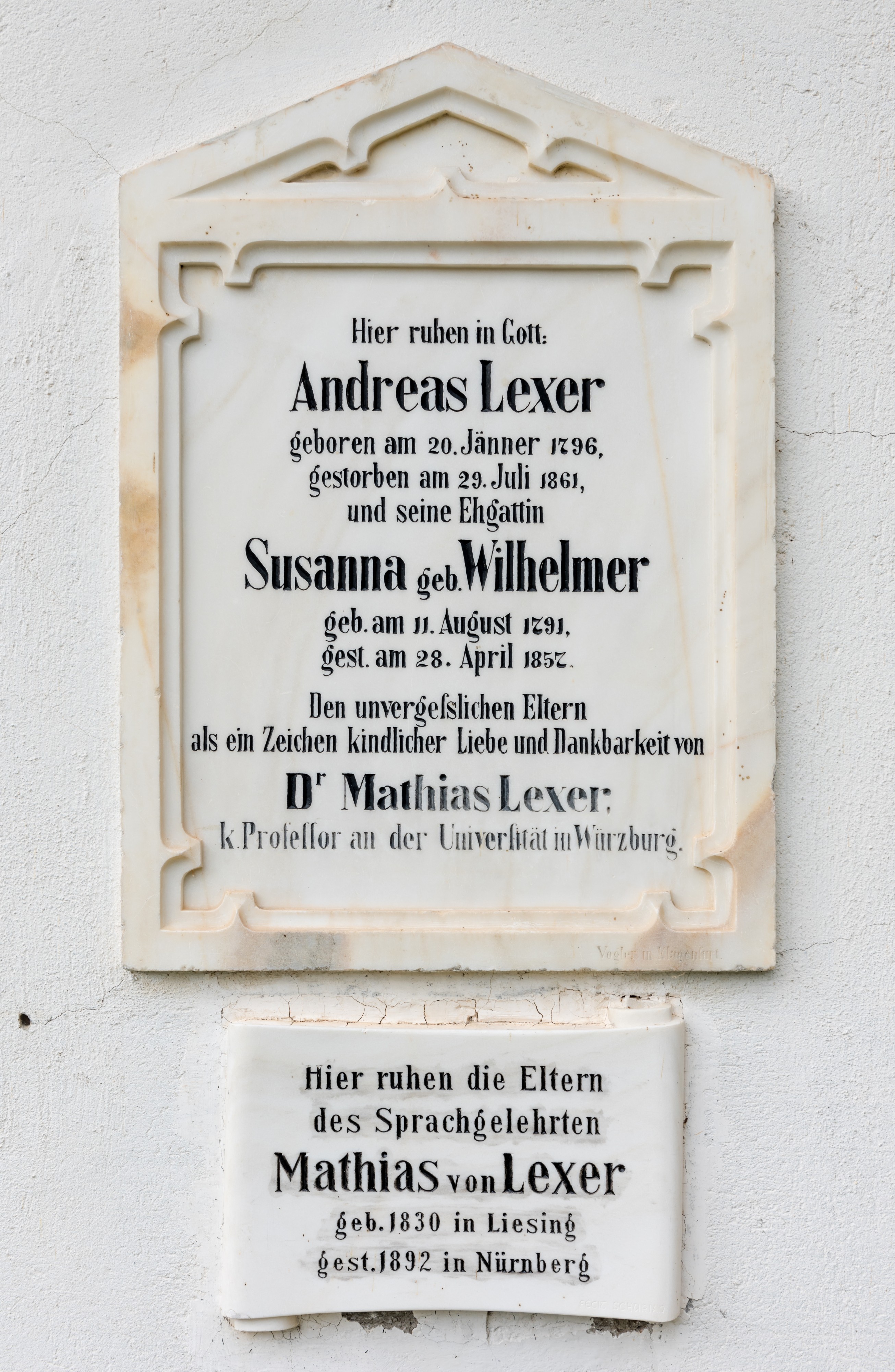 Lesachtal Liesing Pfarrkirche hl. Nikolaus Grabstein Fam. Lexer 061020184927