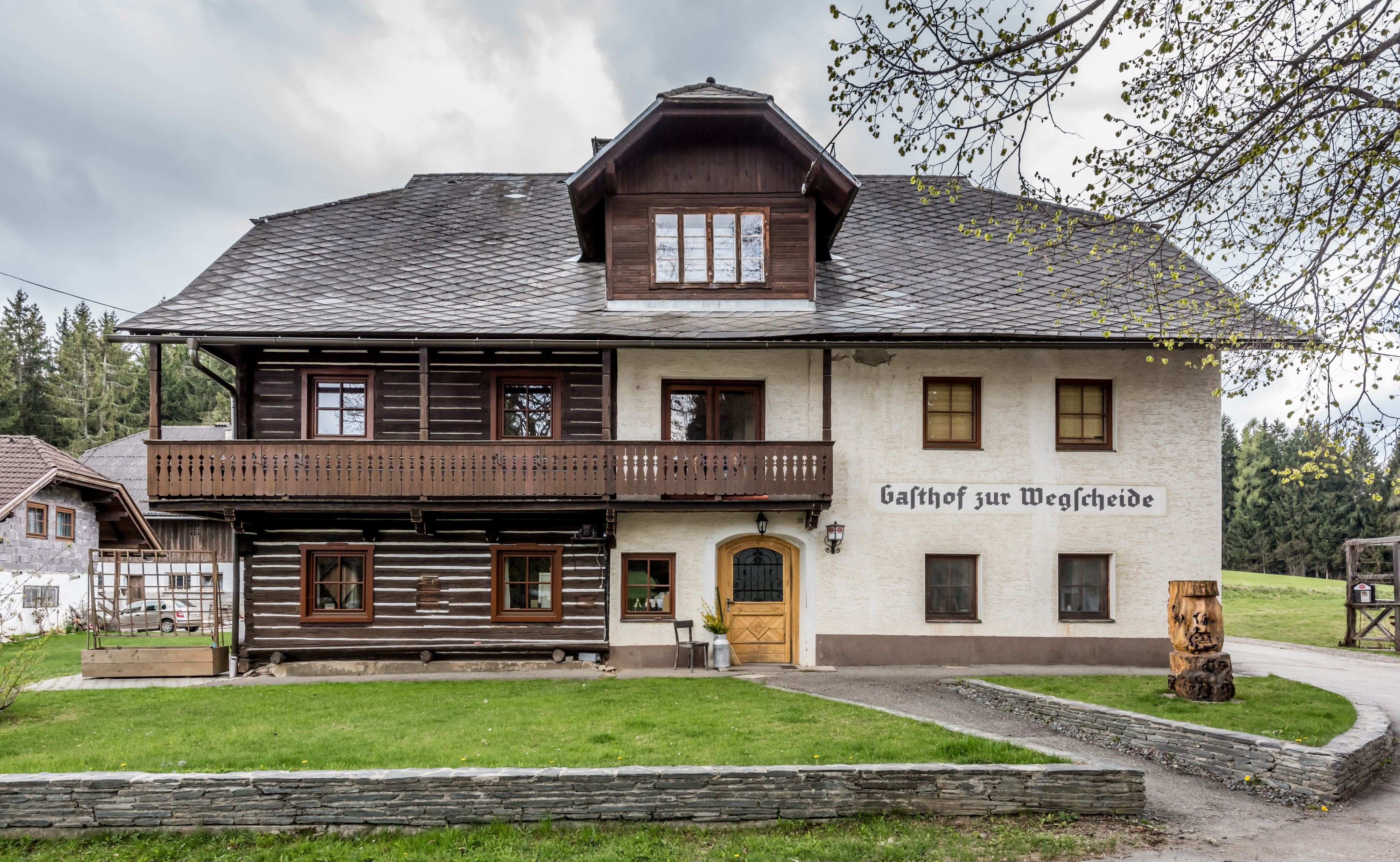 Liebenfels Zojach 15 Gasthof zur Wegscheide NO-Ansicht 25042017 8013