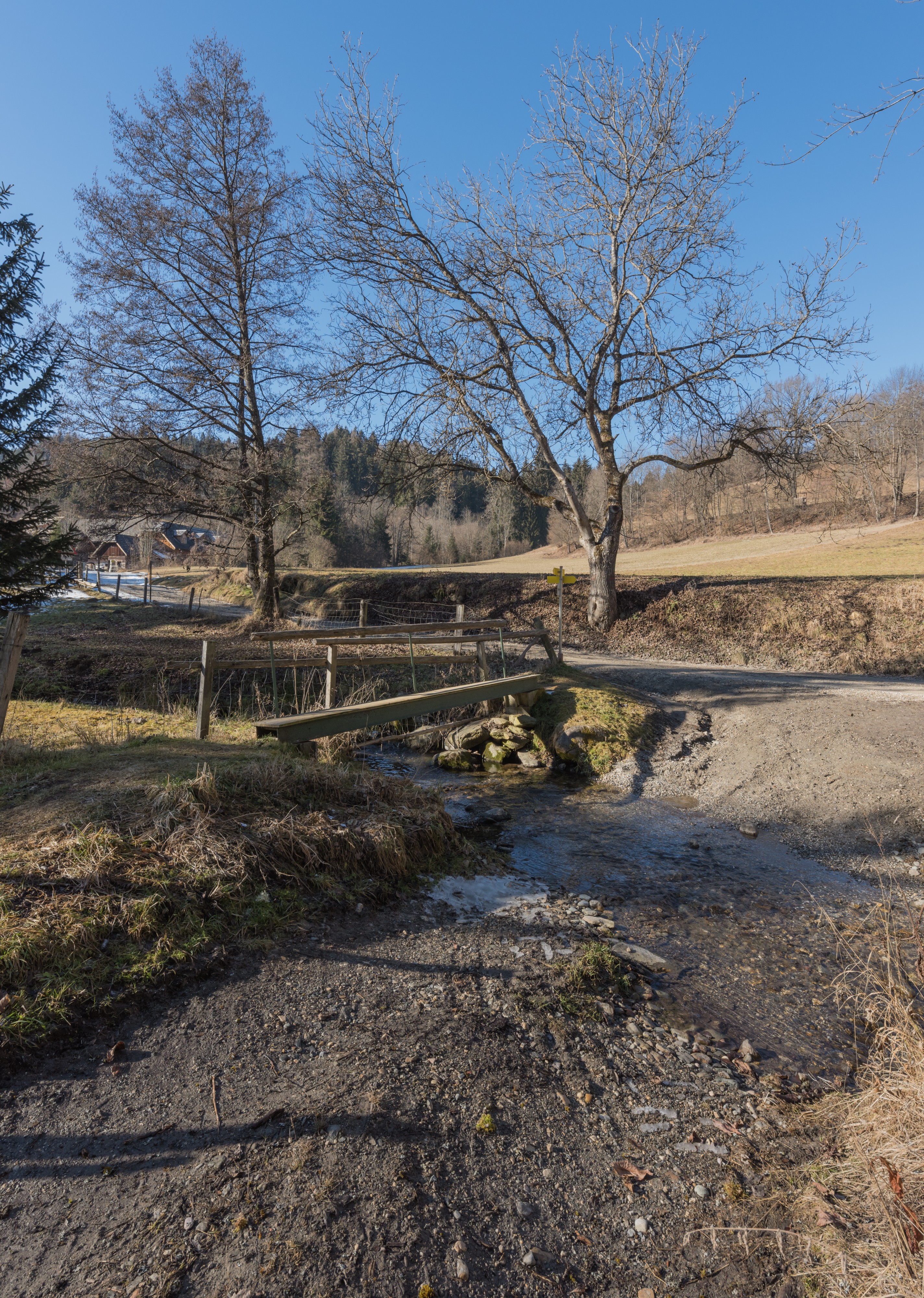 Moosburg Baerndorf Bruecke ueber Stallhofener Bach 28012016 0403