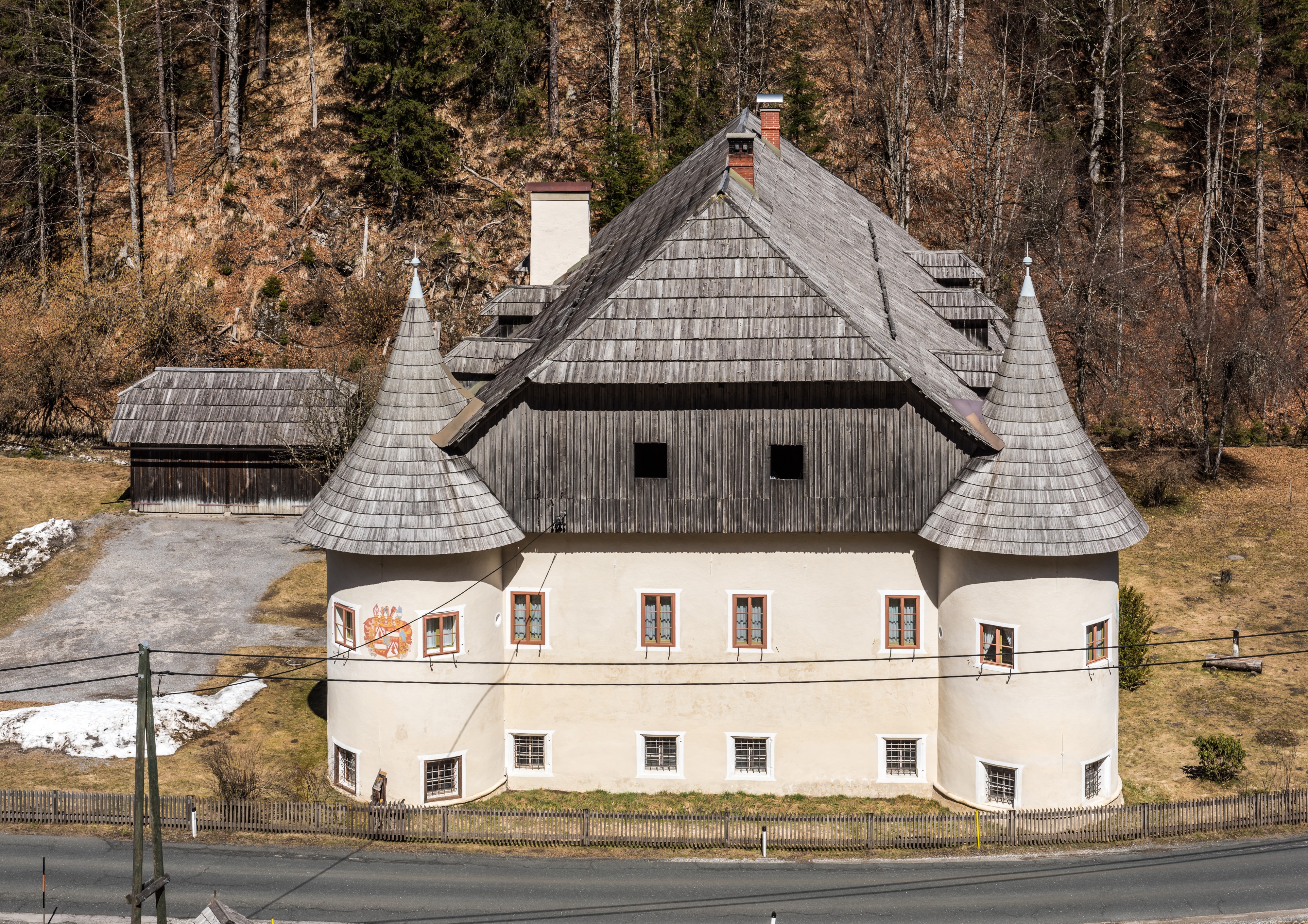 Paternion Kreuzen 32 Schloss Süd-Ansicht 06042018 2900