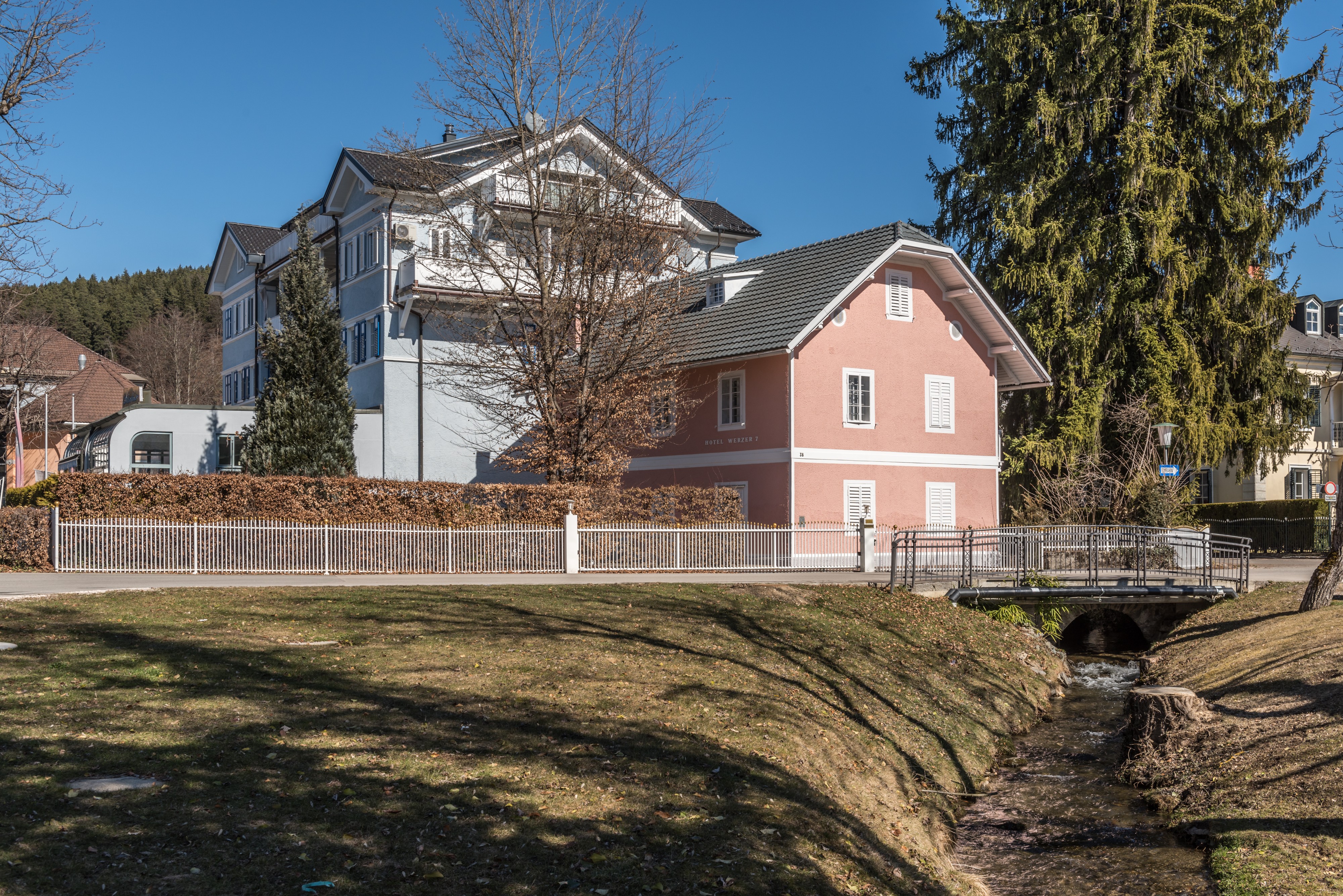 Poertschach Annastrasse 38 Hotel 7 Werzer Muehlbach 08032017 6515