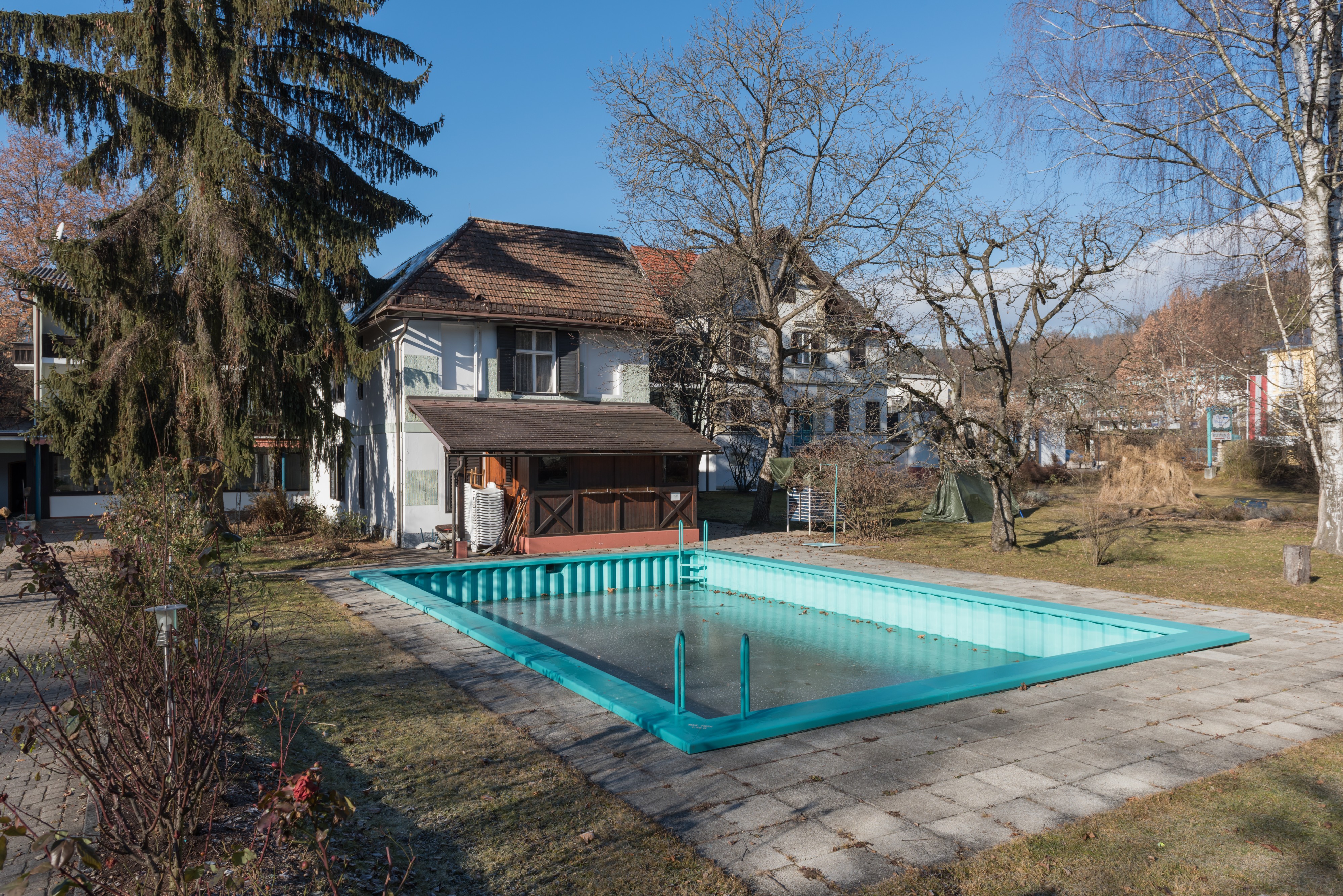 Poertschach Hauptstrasse 161 Poertschacher Hof Swimming Pool 21012016 0244