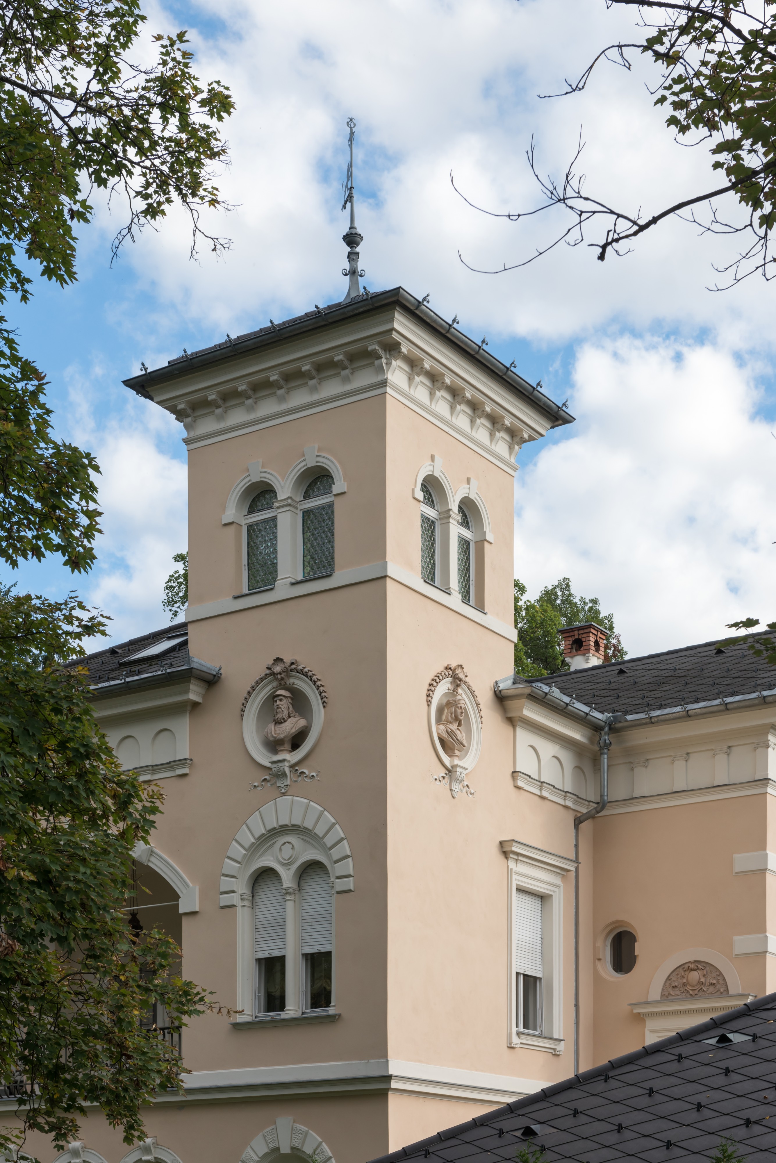 Poertschach Johannaweg 5 Villa Woerth NW-Turm 20092015 7630