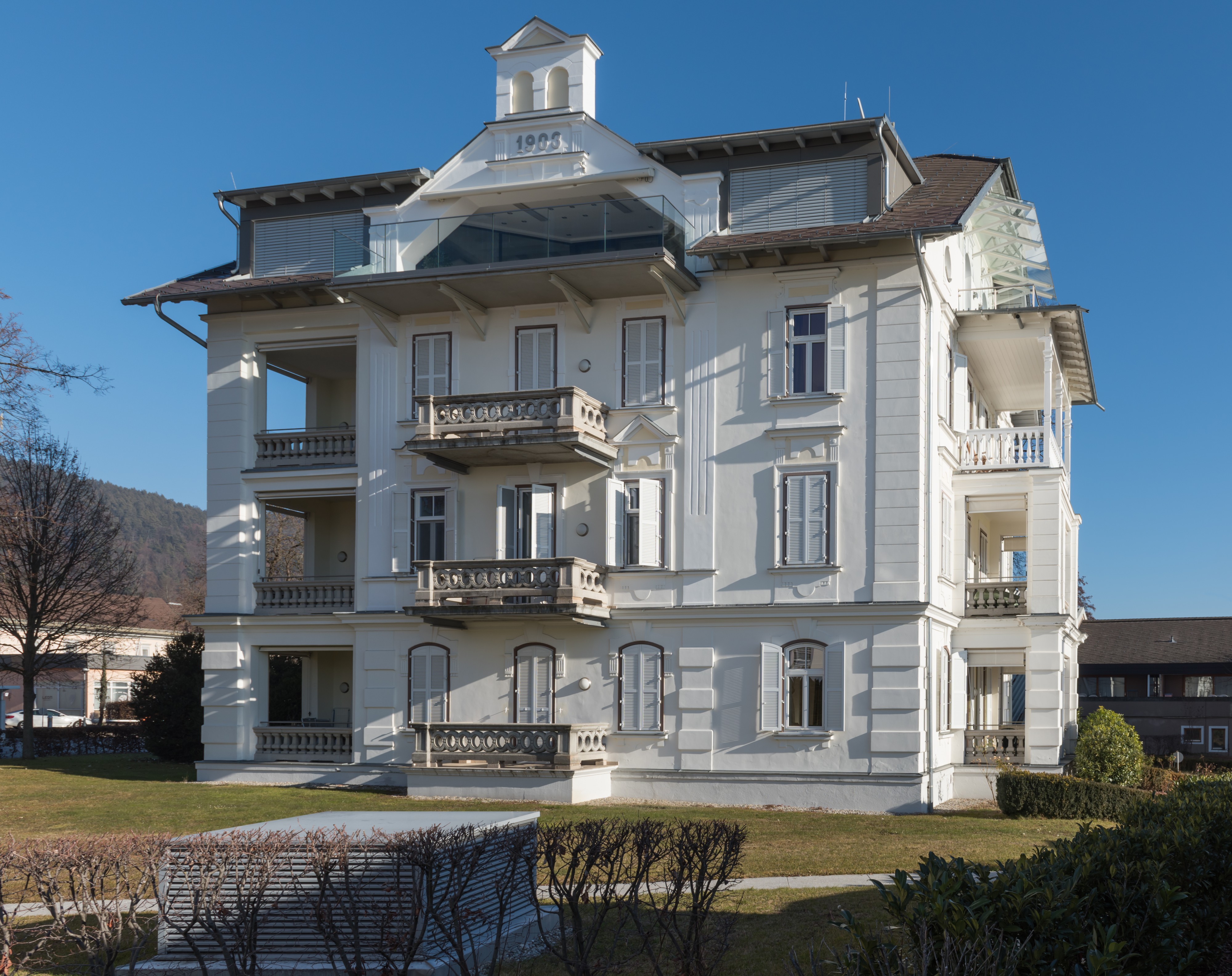 Poertschach Werzerpromenade 8 Hotel Werzer West-Ansicht 25122015 9835