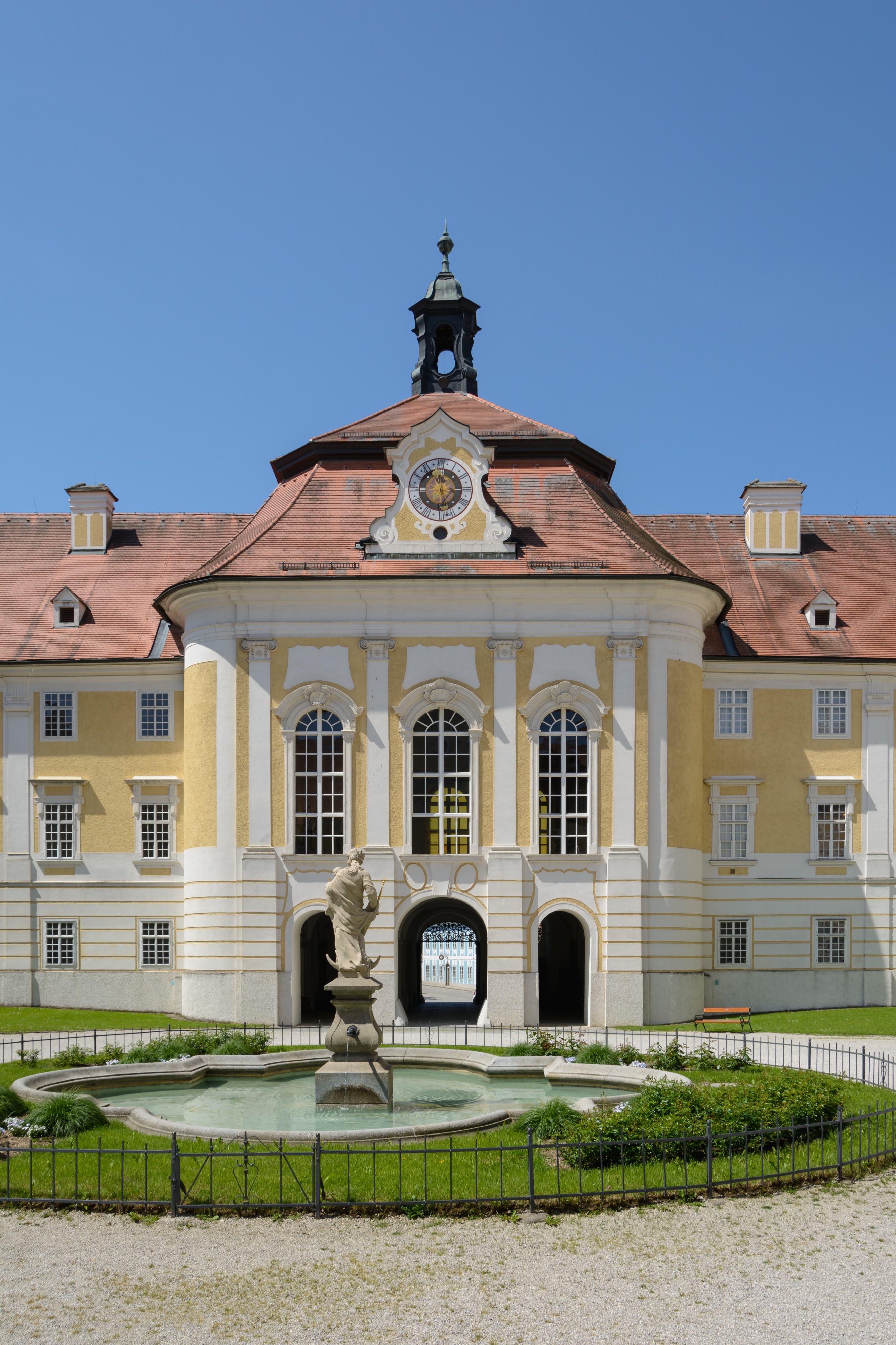 Stift Seitenstetten Westtrakt 01