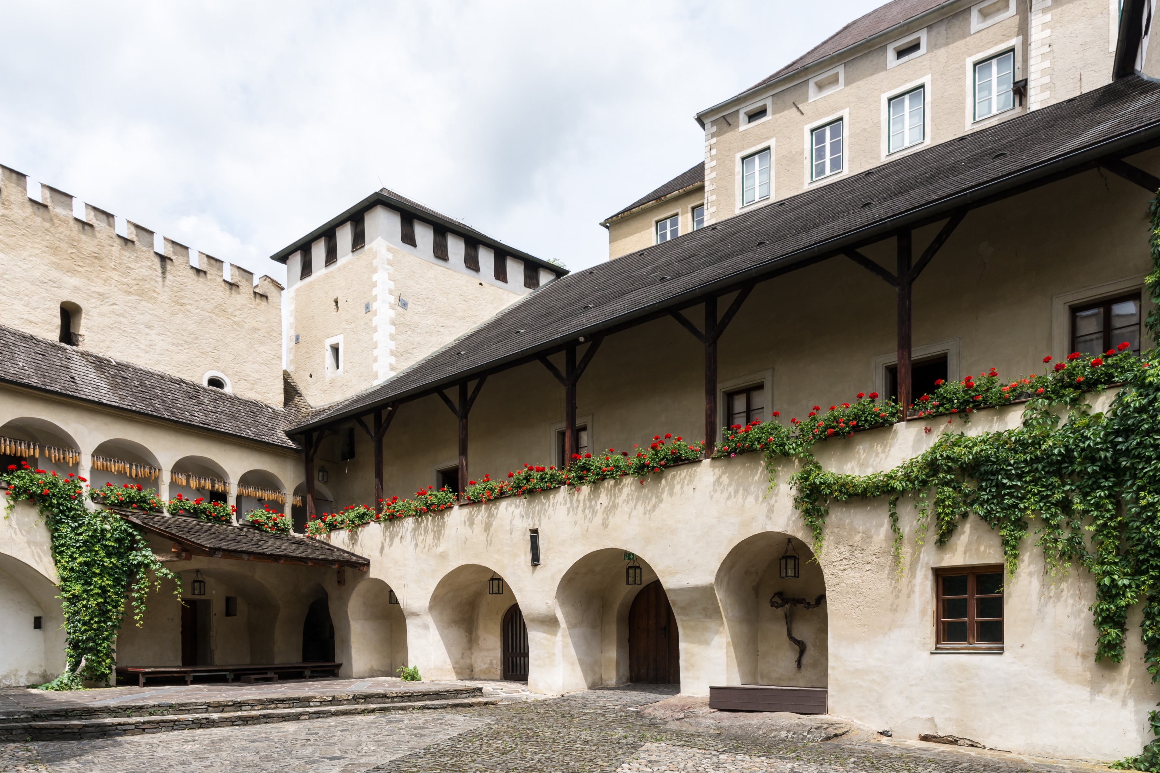 Weißenkirchen Teisenhoferhof Hof 01