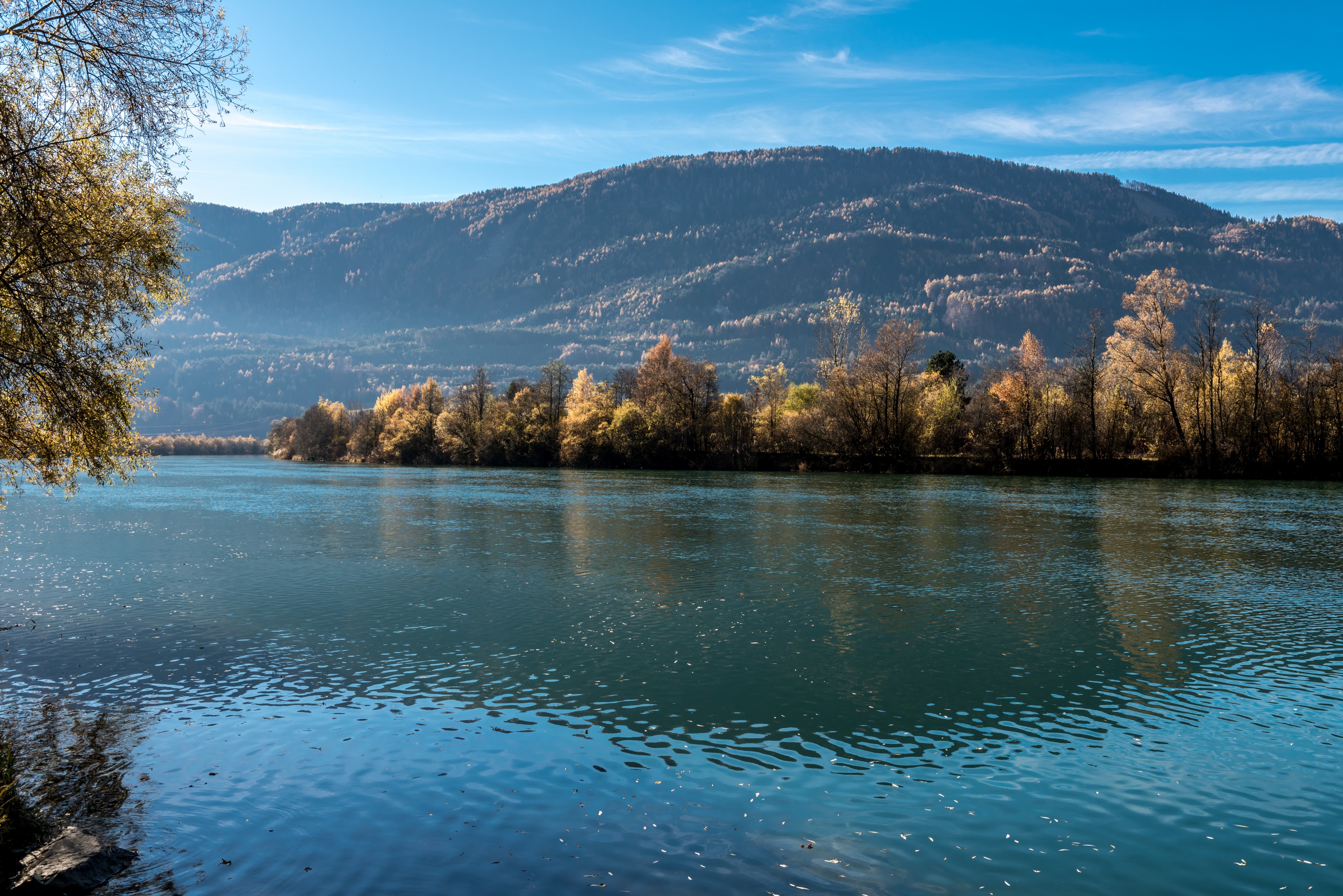 Weissenstein Lansach Drau Fluss-Landschaft 08112015 8810