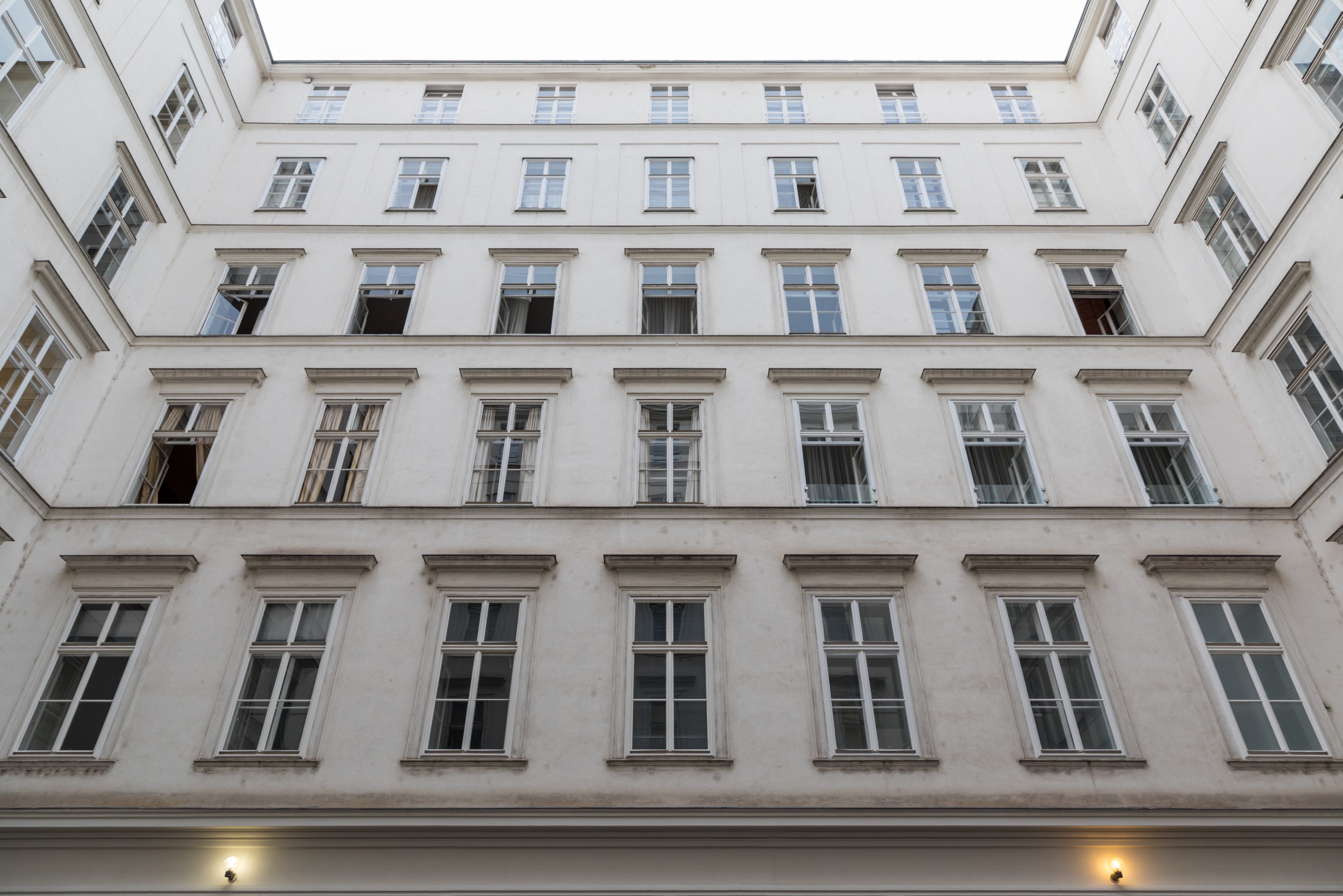 Wien, Dommuseum, Innenhof -- 2018 -- 3068