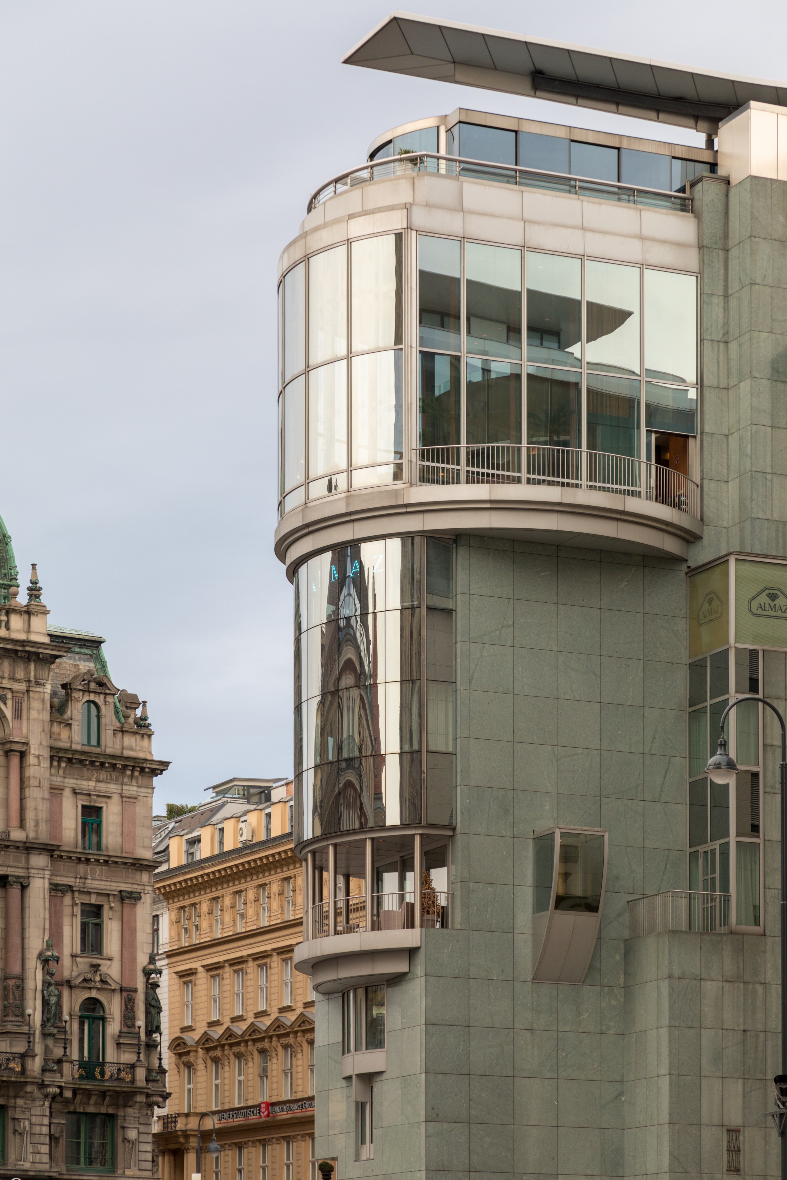 Wien, Stock-im-Eisen-Platz, Haas-Haus -- 2018 -- 3072