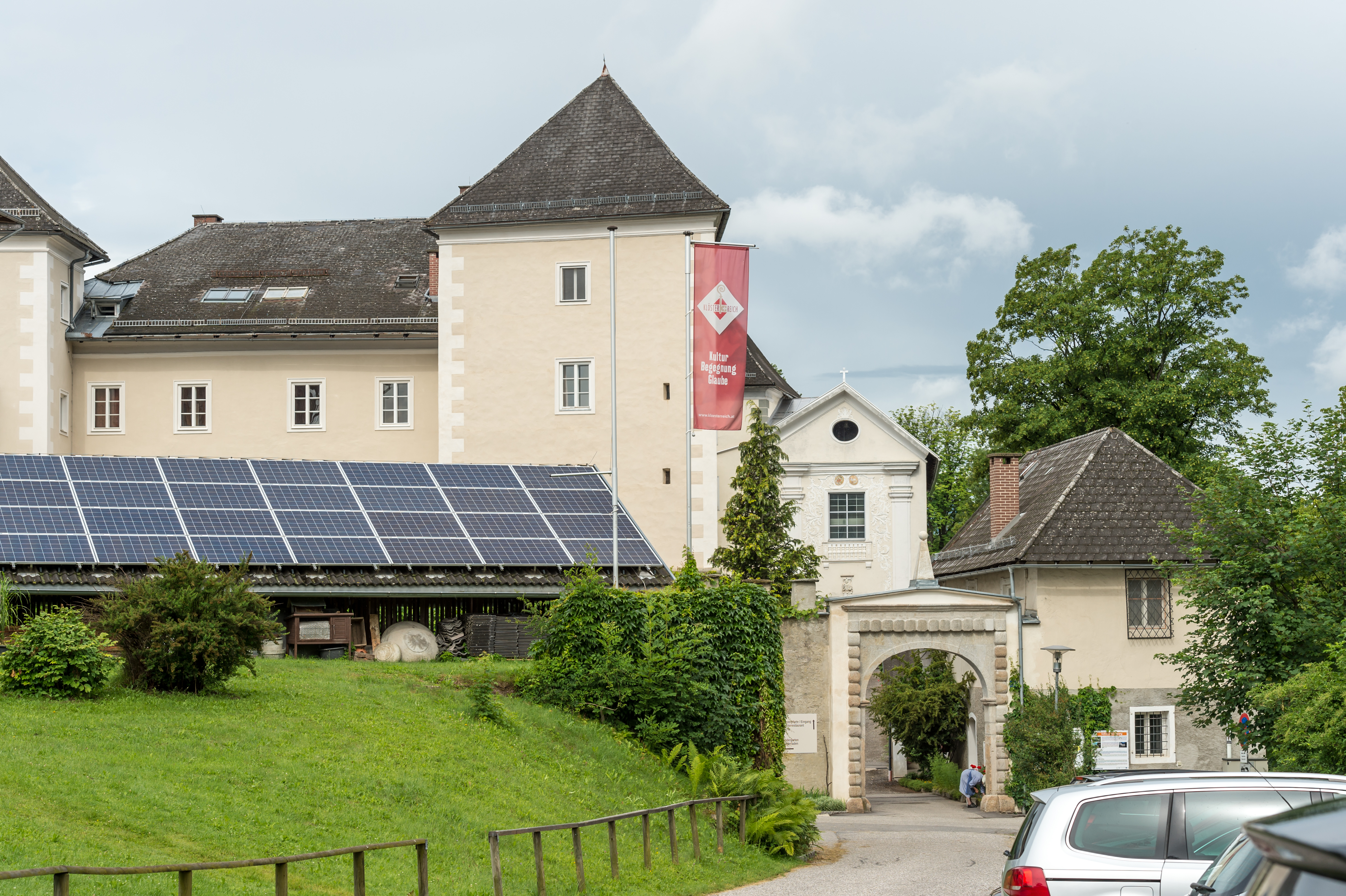 Wernberg Klosterweg 2 ehem. Schloss Ost-Teilansicht 14062018 5852