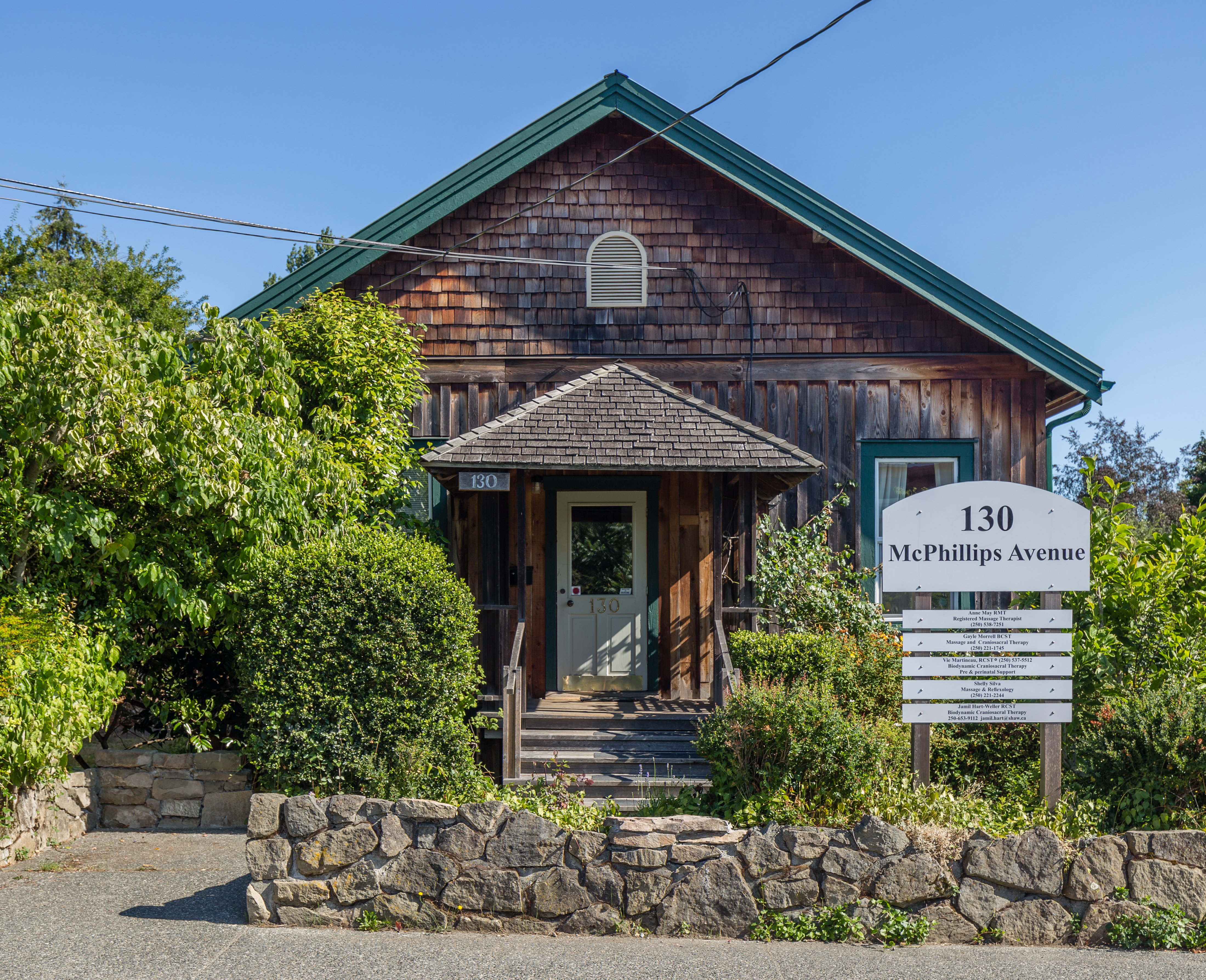 130 McPhillips Avenue in Ganges, British Columbia, Canada 09