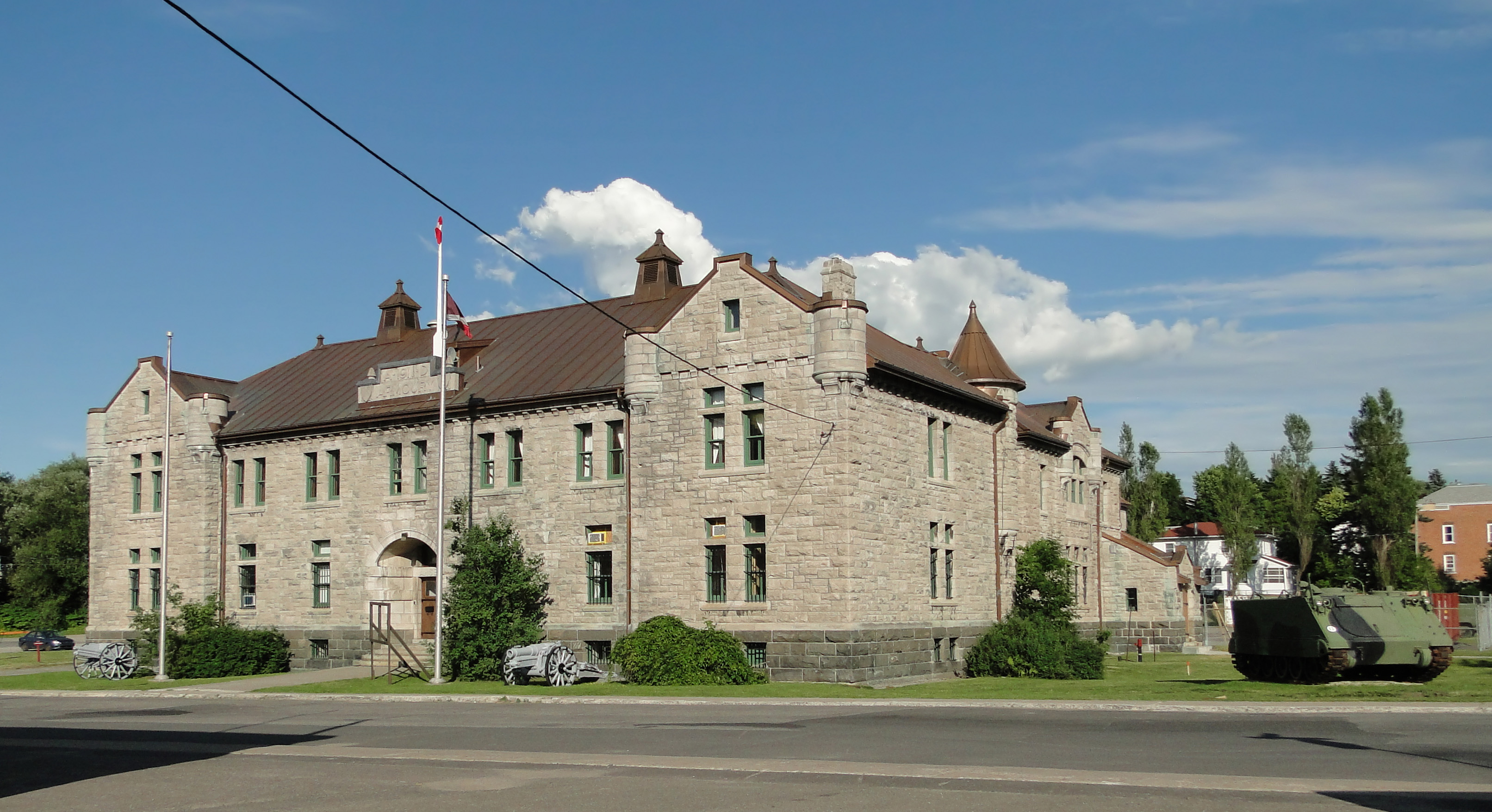 Manège militaire de Lévis 02