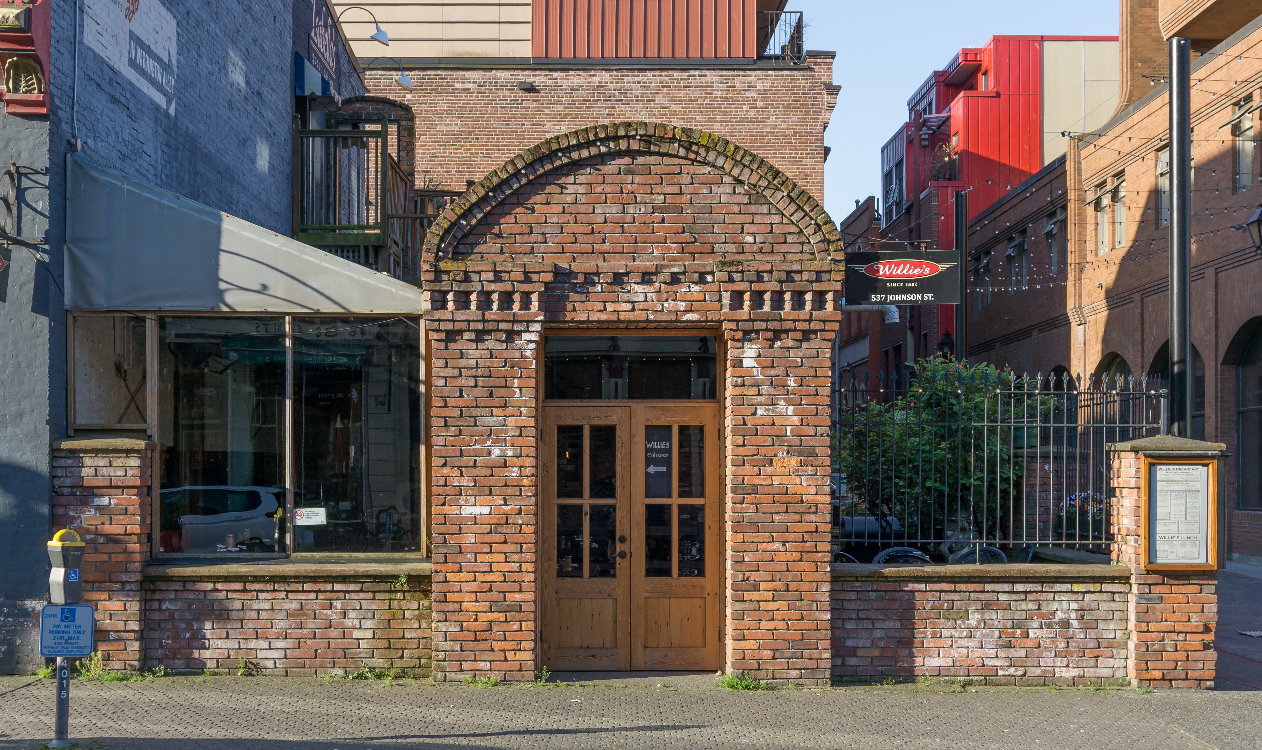 Willie's Cafe & Bakery, Victoria, British Columbia, Canada 02